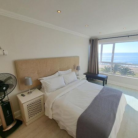 3 Bedroom Sea Facing Family Apartment Cape Town Moullie Point Exterior photo