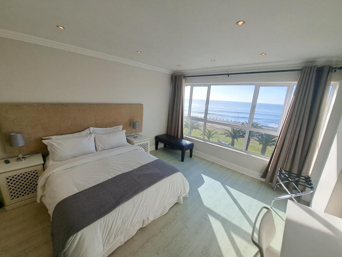 3 Bedroom Sea Facing Family Apartment Cape Town Moullie Point Exterior photo