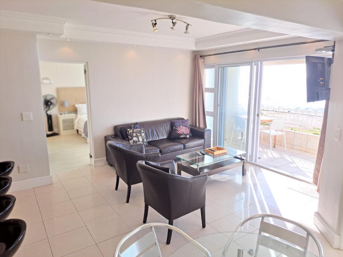 3 Bedroom Sea Facing Family Apartment Cape Town Moullie Point Exterior photo
