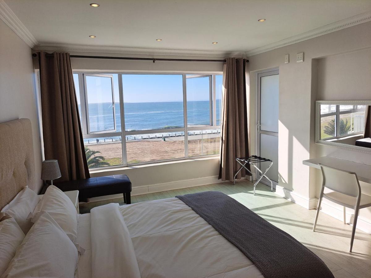 3 Bedroom Sea Facing Family Apartment Cape Town Moullie Point Exterior photo