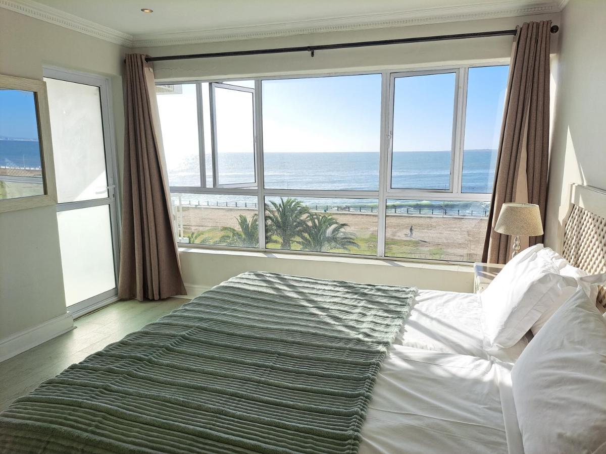 3 Bedroom Sea Facing Family Apartment Cape Town Moullie Point Exterior photo